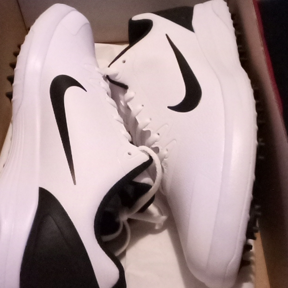 Mens Nike Infinity G Sneakers no size 11. - Picture 7 of 10